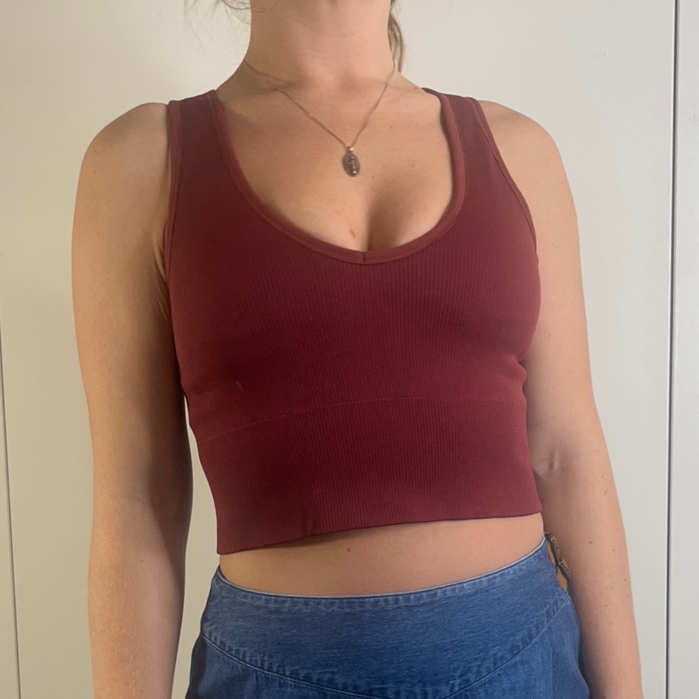 burgundy maroon ribbed crop top